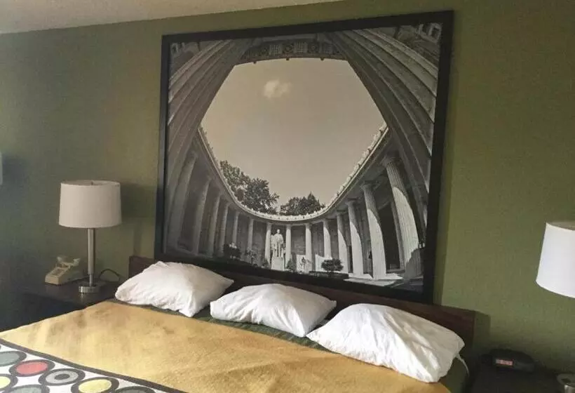 모텔 Super 8 By Wyndham Youngstown/austintown