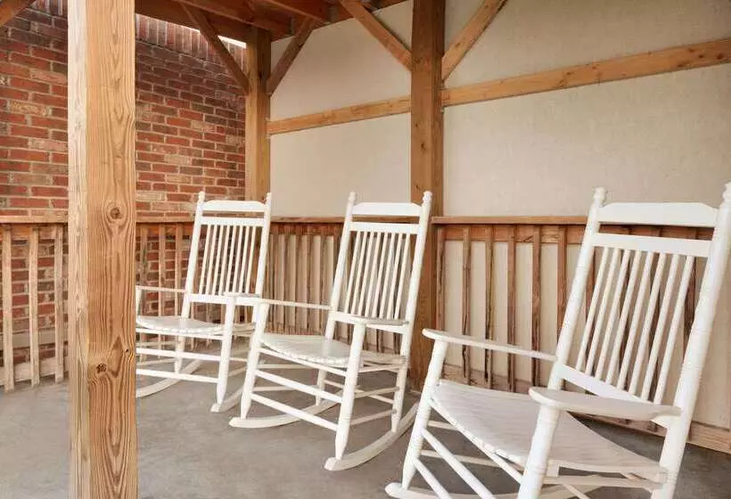 מוטל Travelodge By Wyndham Jefferson City