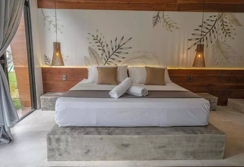 هتل Bird Of Paradise