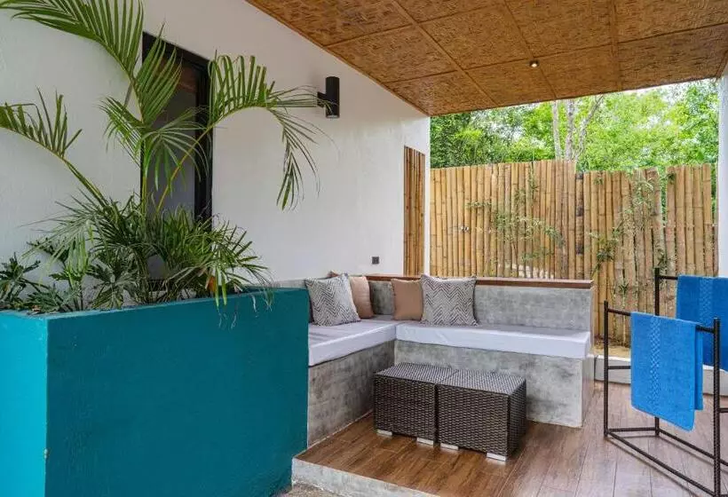 هتل Bird Of Paradise