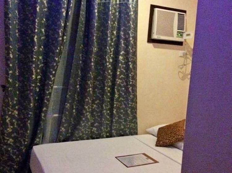 Hotel D Narra And Restobar