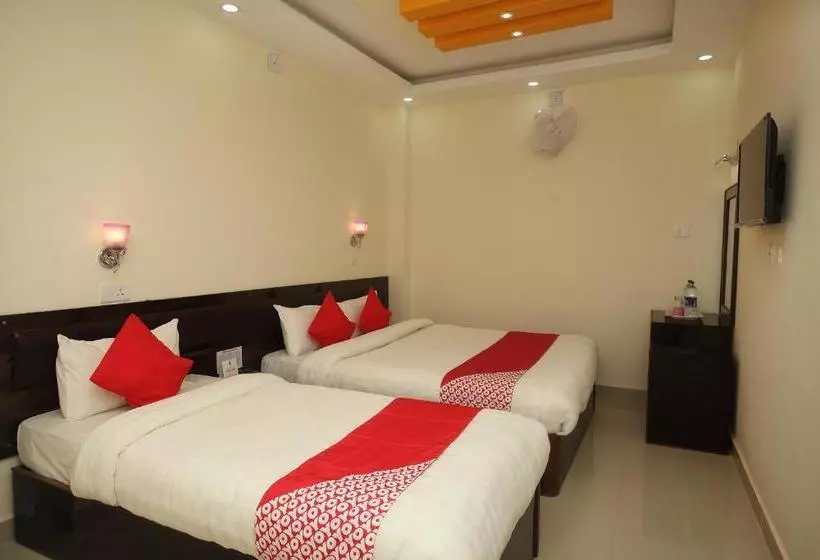 هتل Kerala By Oyo Rooms
