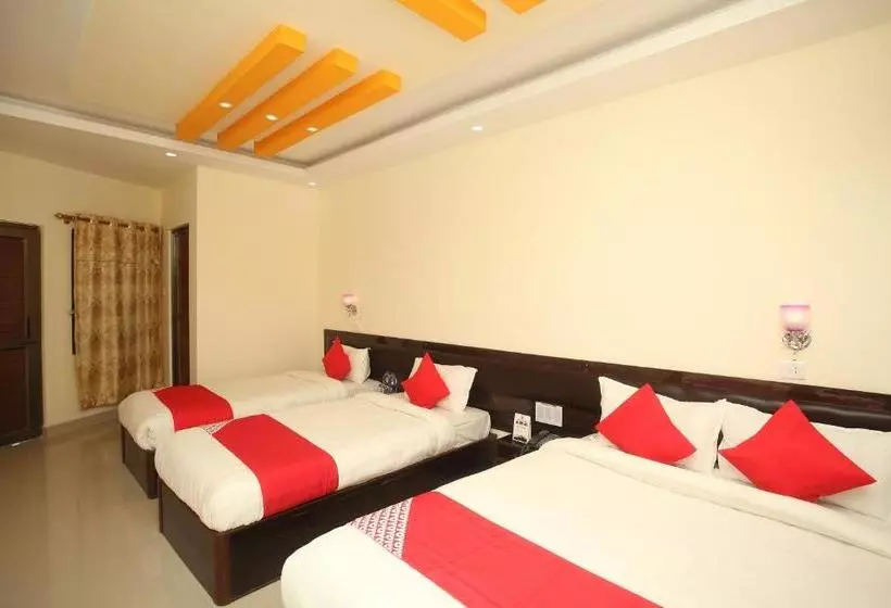 هتل Kerala By Oyo Rooms