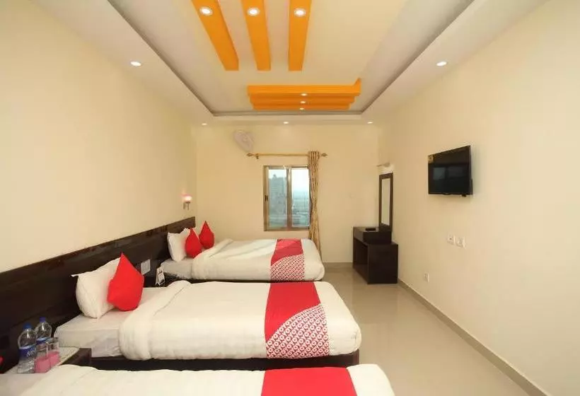 هتل Kerala By Oyo Rooms
