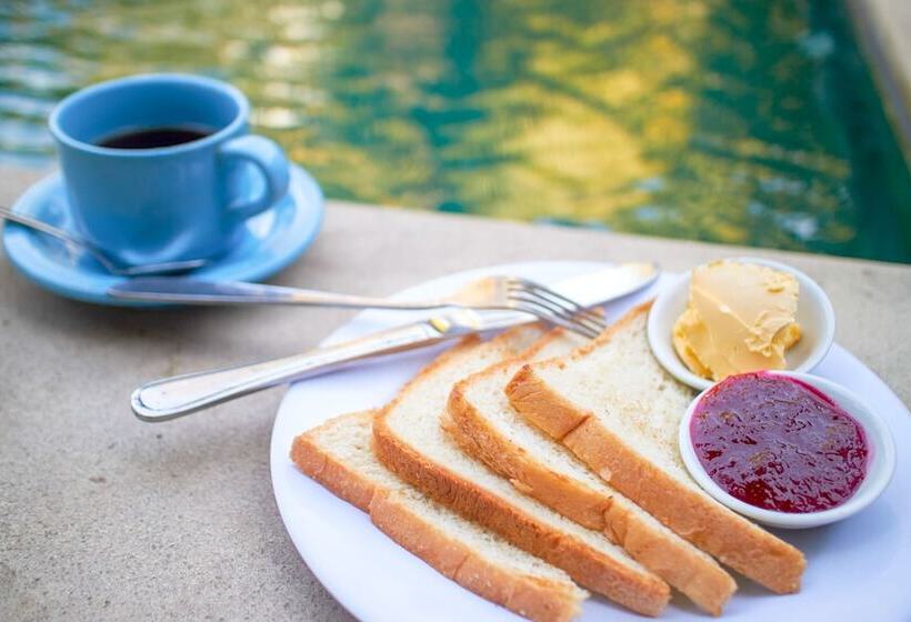 호텔 Mentari Homestay By Oyo Rooms