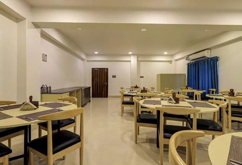 هتل Treebo Arna Residency