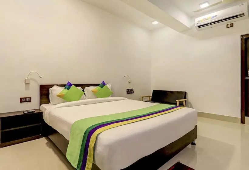 هتل Treebo Arna Residency