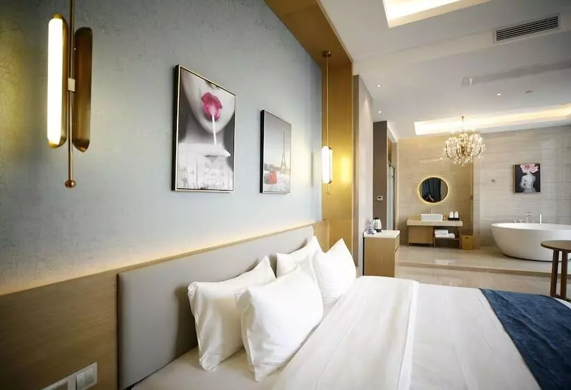 Manhatton Hotel Guangxi Univeristy