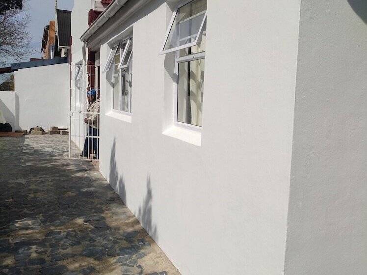 פנסיון Steps Guest House