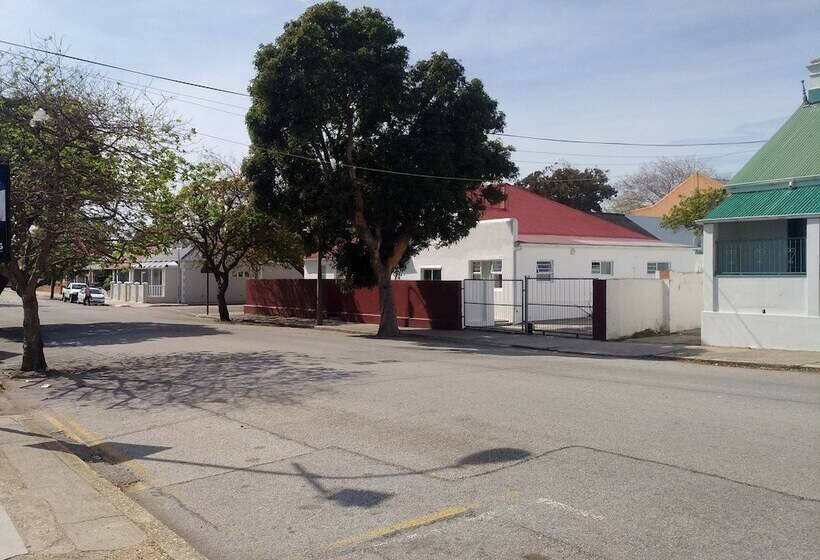 פנסיון Steps Guest House