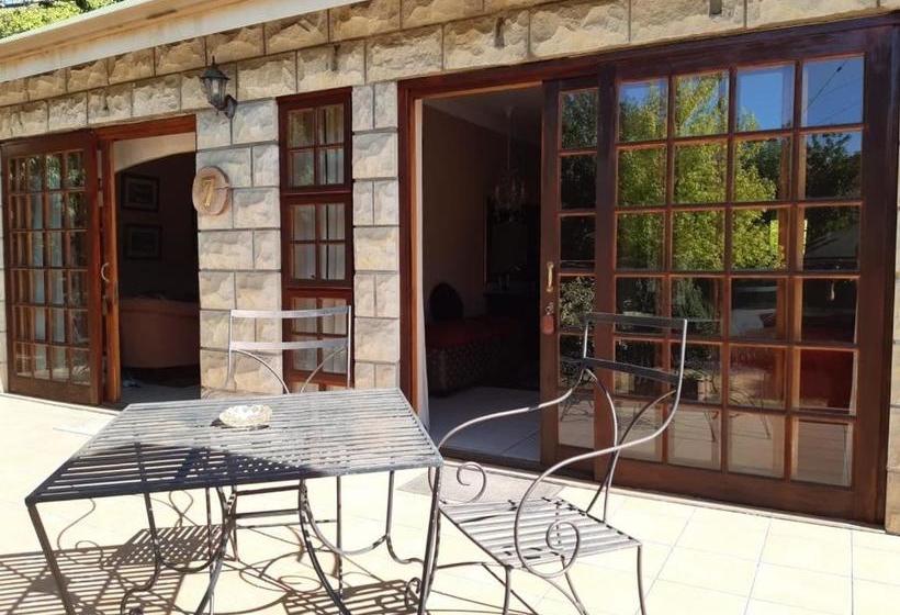 بنسيون Woodlands Escape Clarens