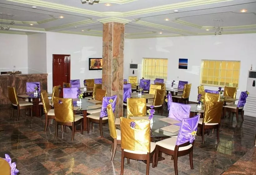 Princeville Hotels
