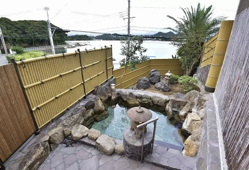 Ryokan Shirahama Yasuragi Noyado Tomarigi