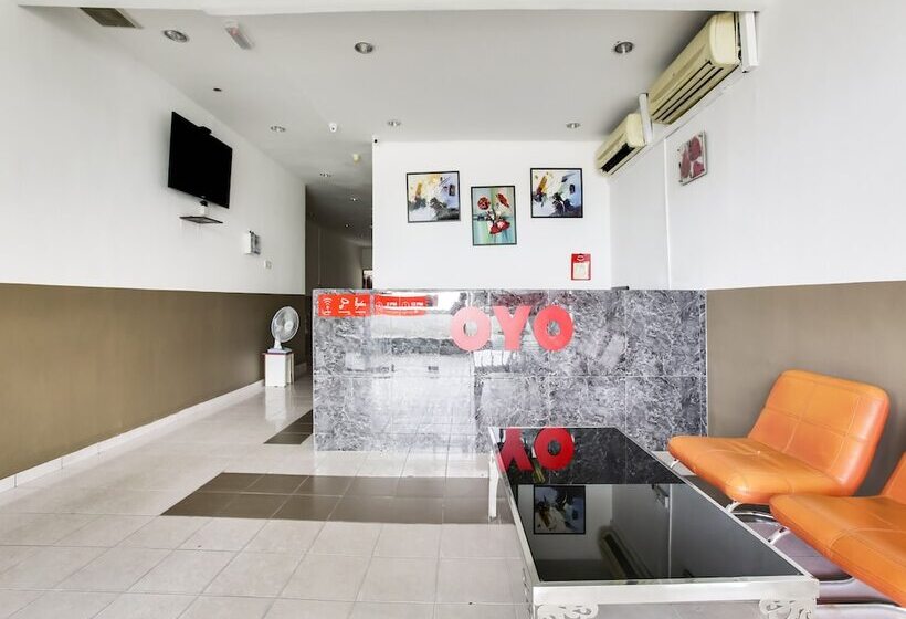 T Family Hotel By Oyo Rooms