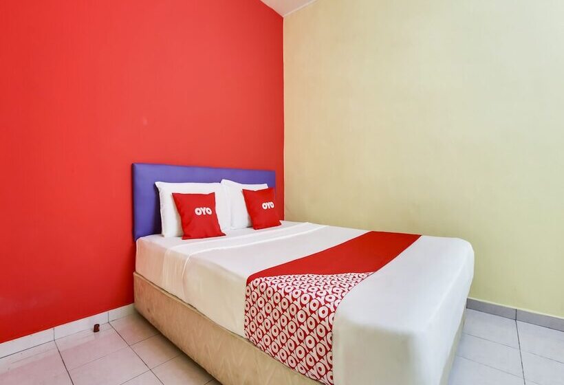T Family Hotel By Oyo Rooms