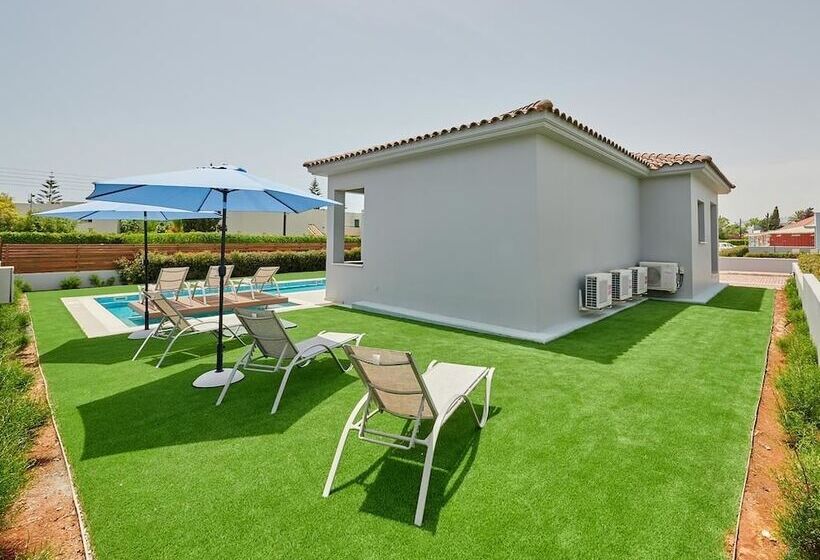 Angie Luxury Beach Villas