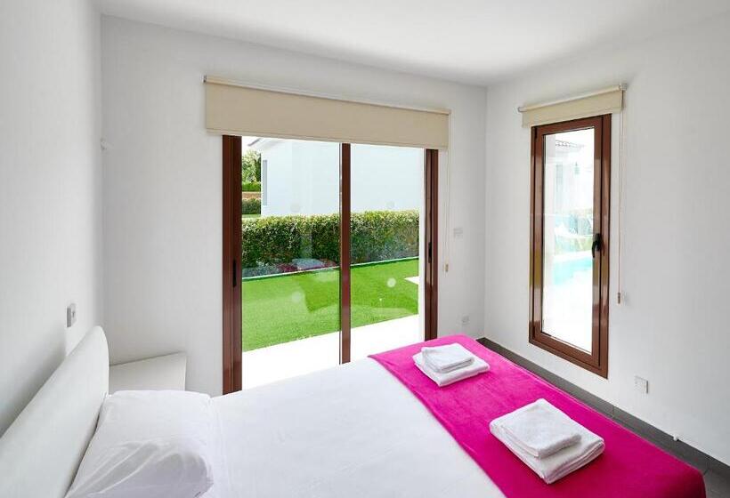 Angie Luxury Beach Villas