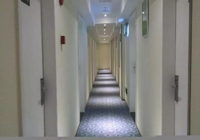 Hotelli 7 Days Inn Shenzhen North Station