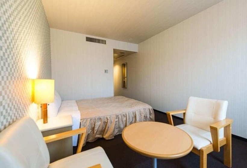 בית מלון כפרי Livemax Kofu