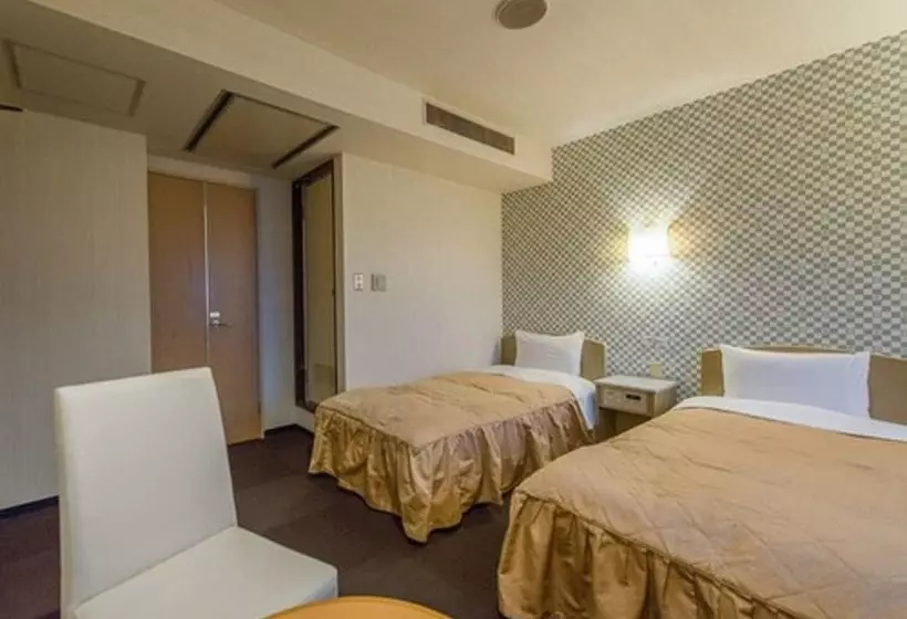 Hotelli Livemax Kofu