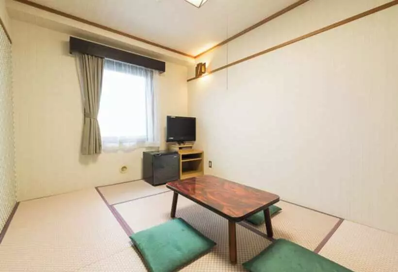 Hotelli Livemax Kofu