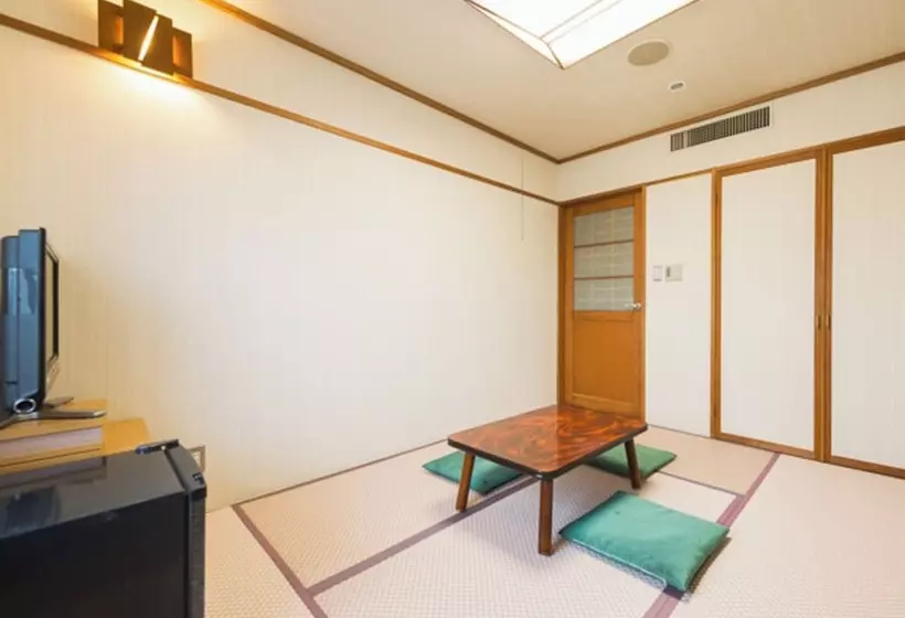 Hotelli Livemax Kofu