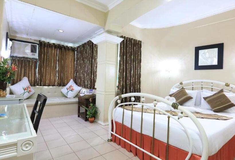 هتل Loreland Farm Resort