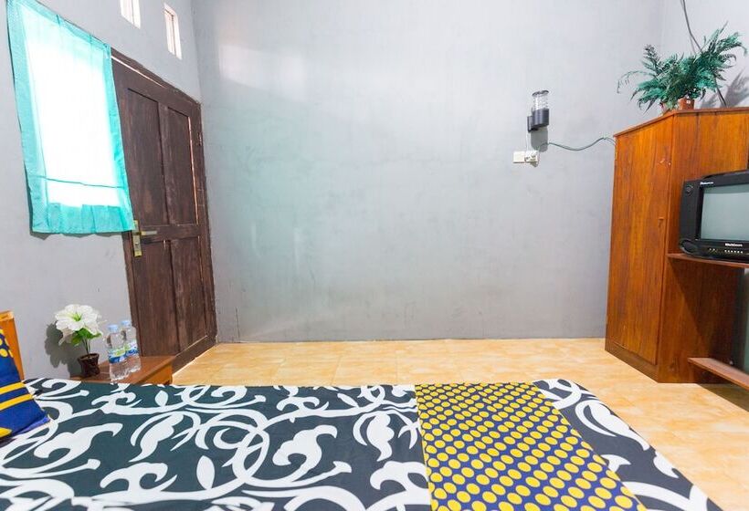 فندق صغير Spot On 1746 Putri Kuning Residence