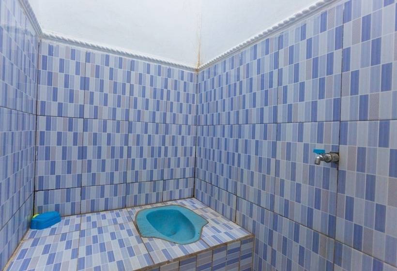 فندق صغير Spot On 1746 Putri Kuning Residence