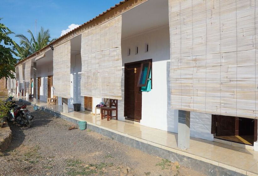 فندق صغير Spot On 1746 Putri Kuning Residence