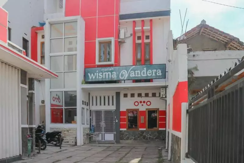 Retkeilymaja Wisma Vandera Syariah Garut Mitra Reddoorz
