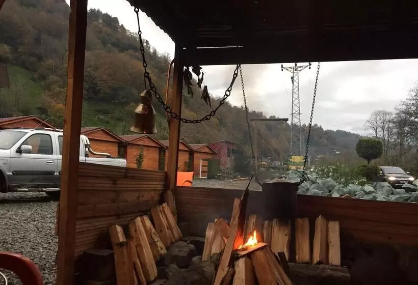 Hotelli Cerge Bungalov