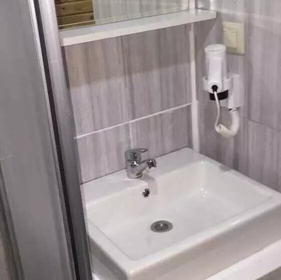 Hotelli Cerge Bungalov