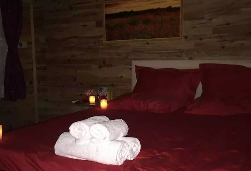 Hotelli Cerge Bungalov