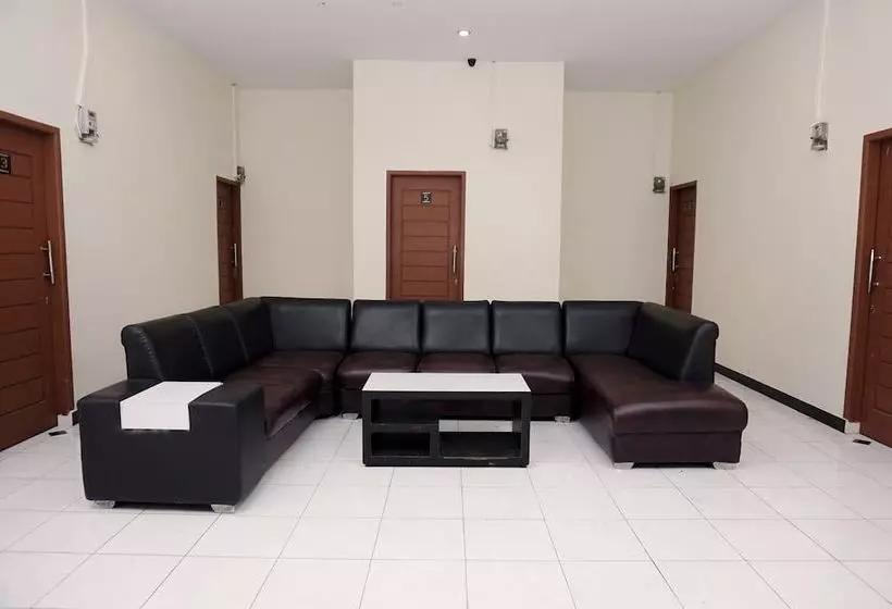 ホテル Rosemary Residence Syariah By Oyo Rooms