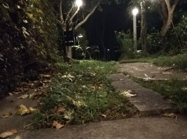 Pensió Farm House & Strum