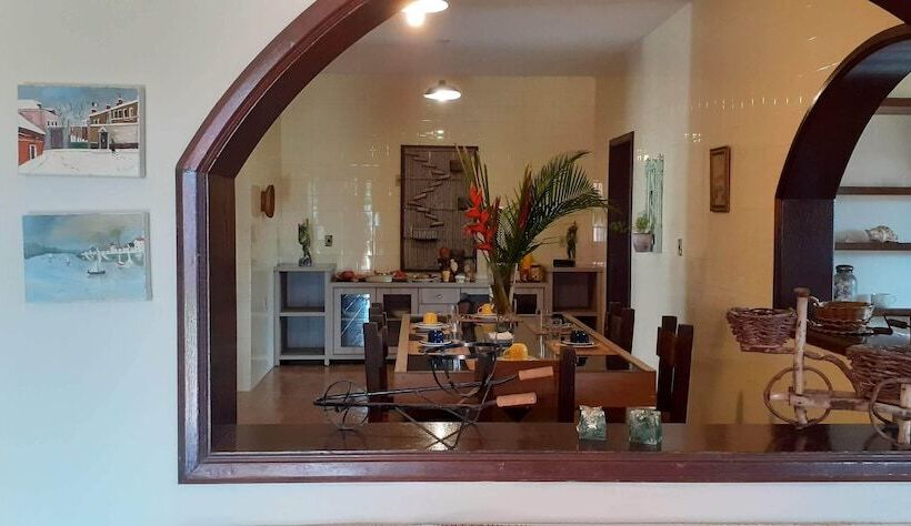 پانسیون Natura Nook