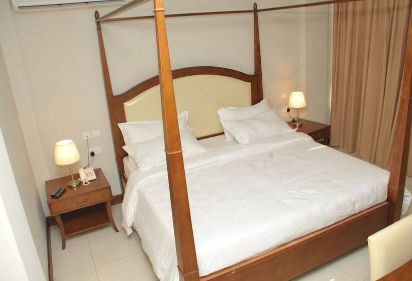 تختخواب و صبحانه Ngalawa Place