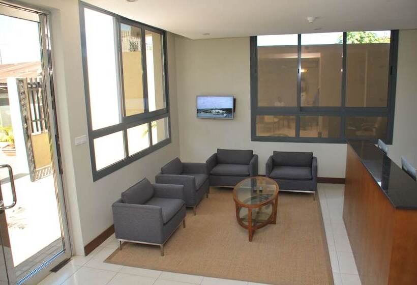 تختخواب و صبحانه Ngalawa Place