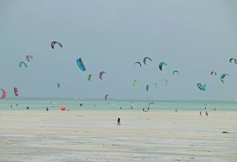 تختخواب و صبحانه Villa Kiota