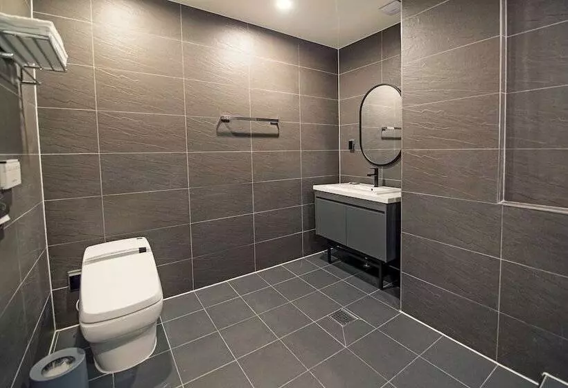 Doo Hotel & Guesthouse   Hostel