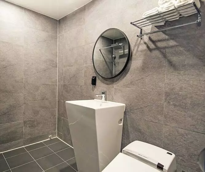 Doo Hotel & Guesthouse   Hostel