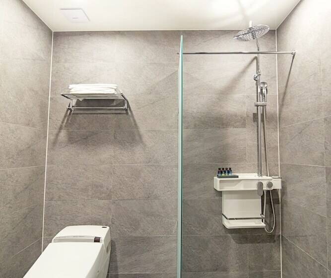 Doo Hotel & Guesthouse Hostel