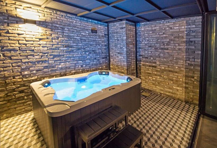 Doo Hotel & Guesthouse Hostel