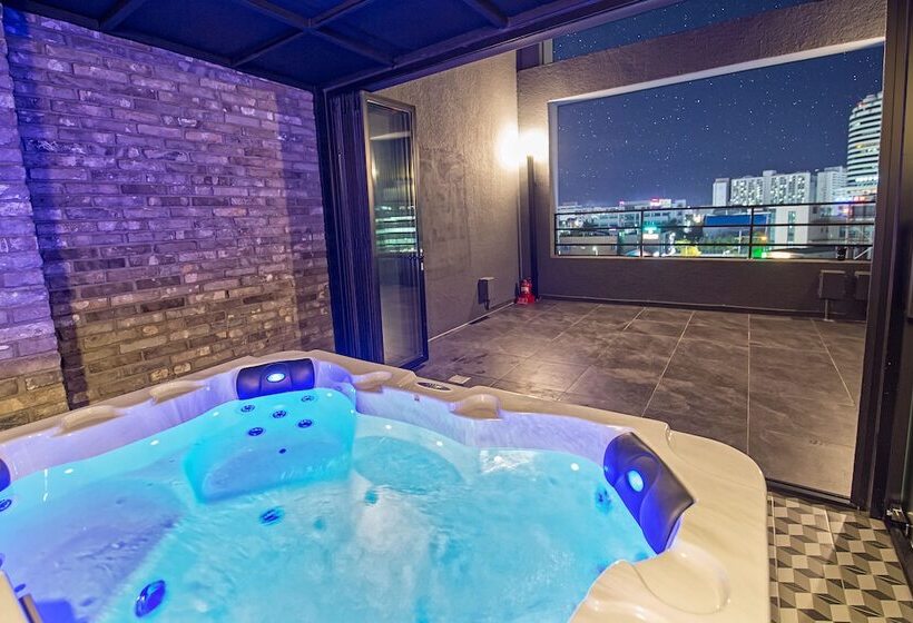 Doo Hotel & Guesthouse Hostel