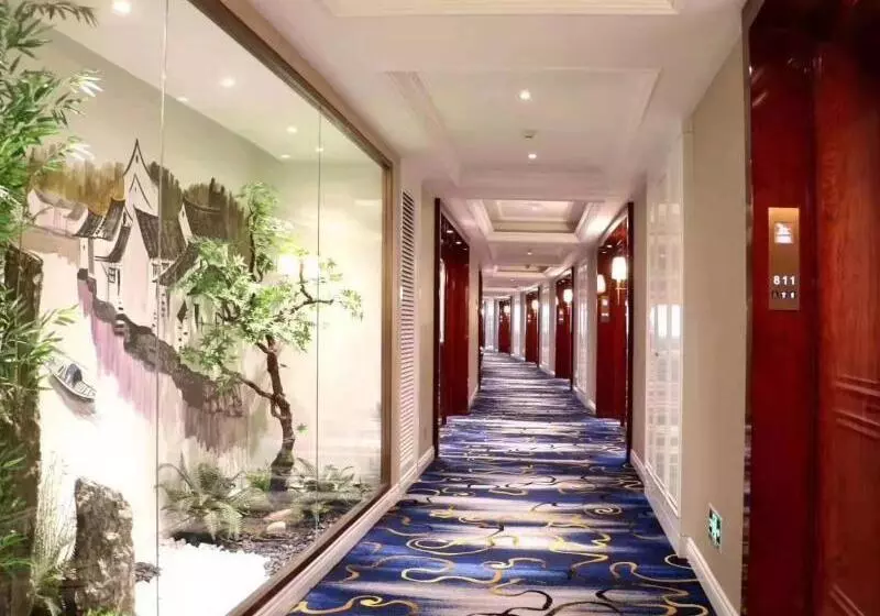 Greentree Eastern Hotel Binhai Obrao Liya City Square