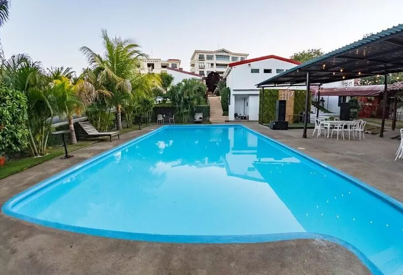 هتل Provincia Santo Domingo