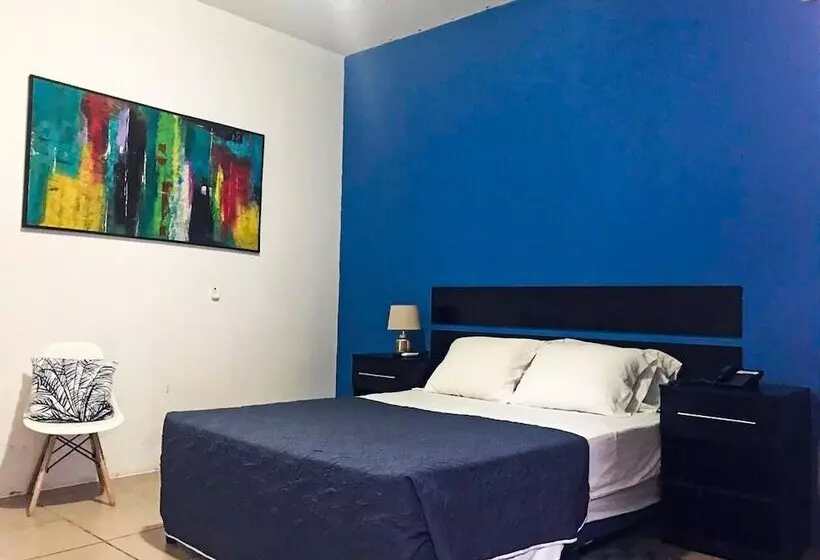 هتل Provincia Santo Domingo