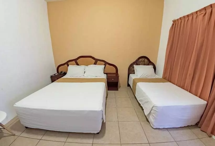 هتل Provincia Santo Domingo