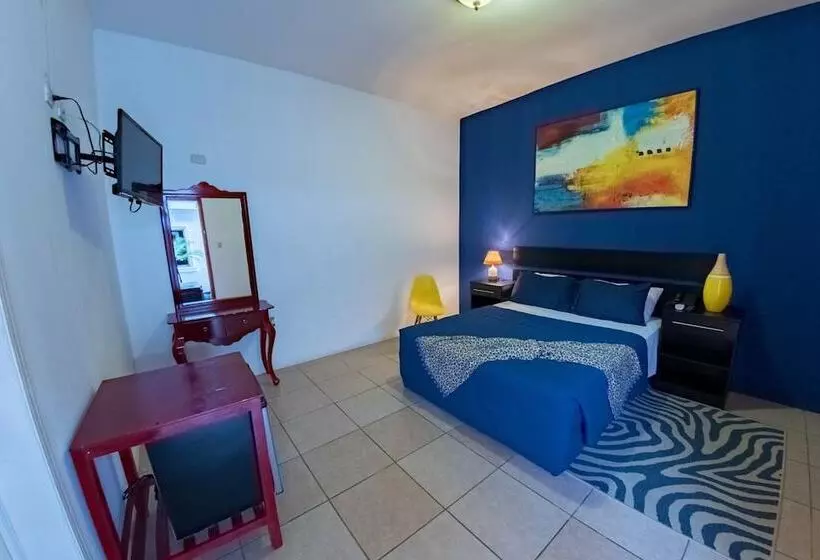 هتل Provincia Santo Domingo